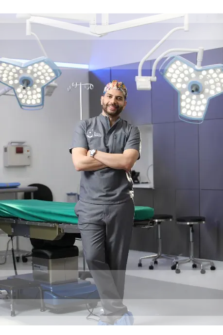 Dr. Gustavo Almanzar in the operatory room